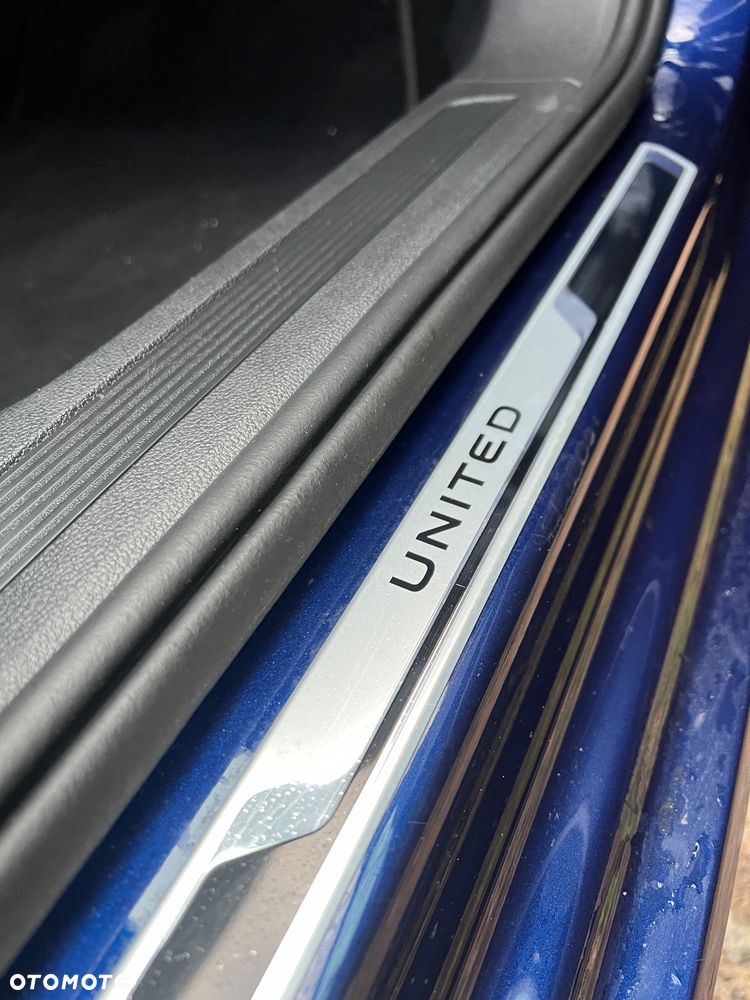 Volkswagen Touran 2.0 TDI BMT United DSG - 26