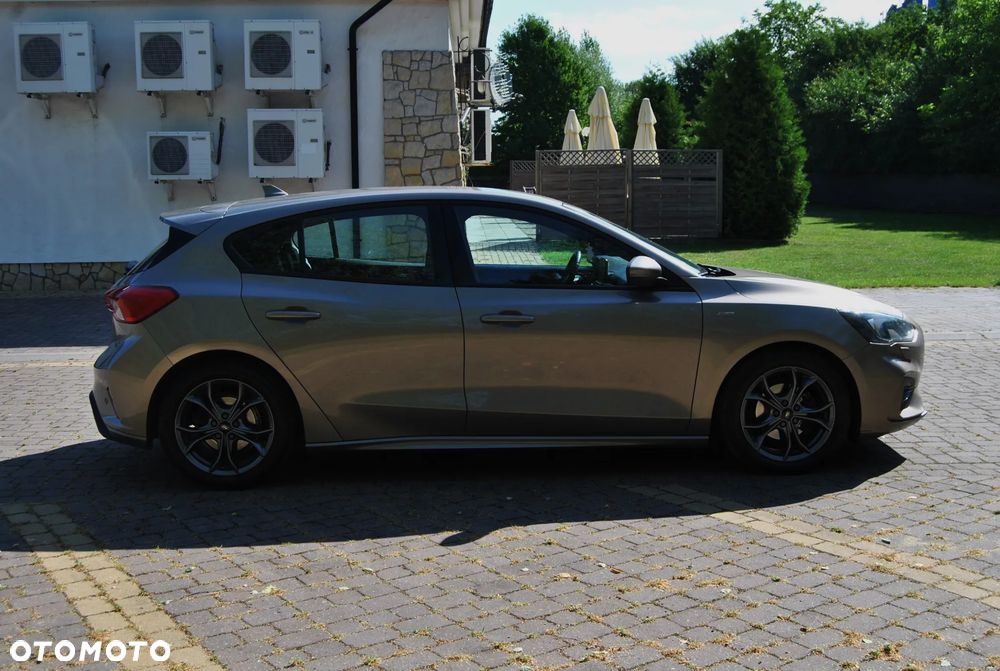 Ford Focus 1.5 EcoBlue Start-Stopp-System ST-LINE STYLE - 18