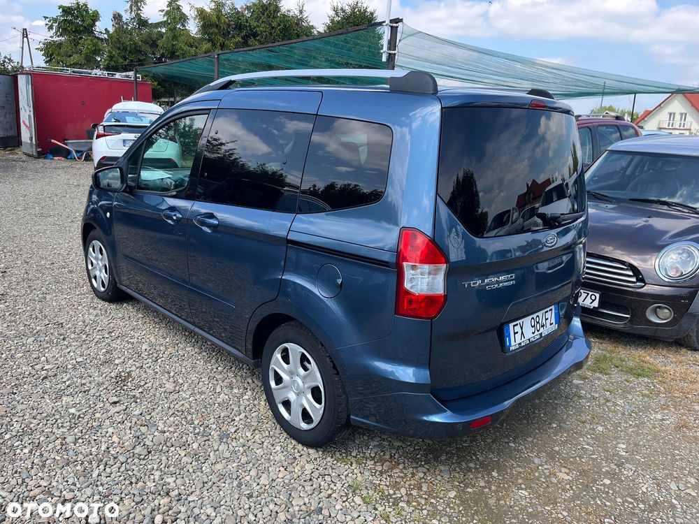 Ford Tourneo Courier 1.0 EcoBoost Ambiente - 10