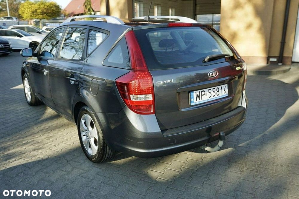 Kia Ceed 1.6 CRDi 90 ISG Spirit - 7