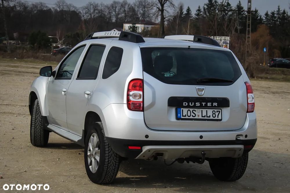 Dacia Duster 1.6 16V 105 4x2 Essentiel - 9