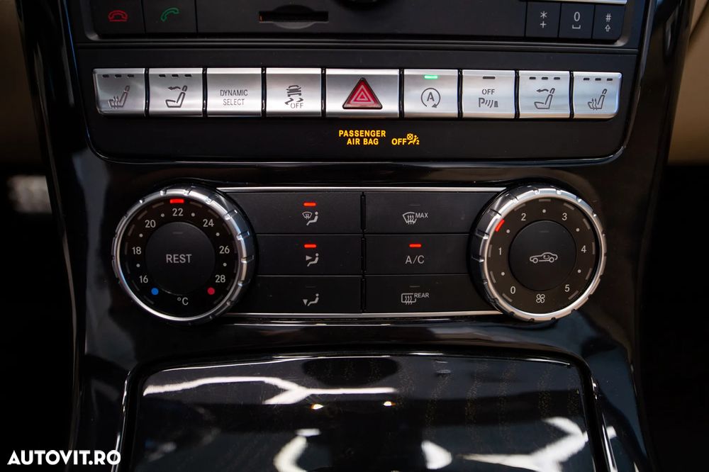 Mercedes-Benz SLC 300 9G-TRONIC - 29