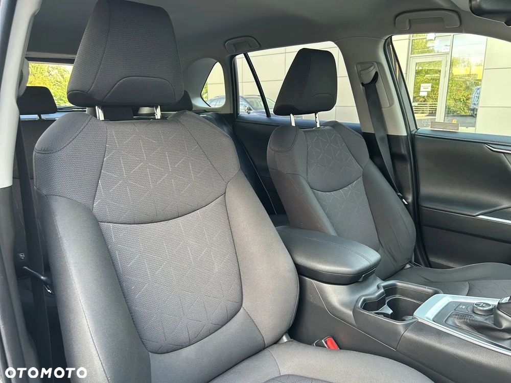 Toyota RAV4 - 18