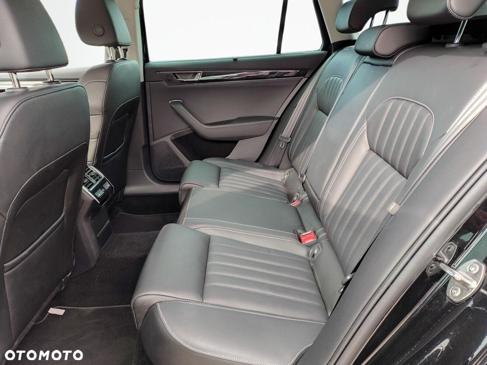 Skoda Superb 2.0 TSI L&K DSG - 25