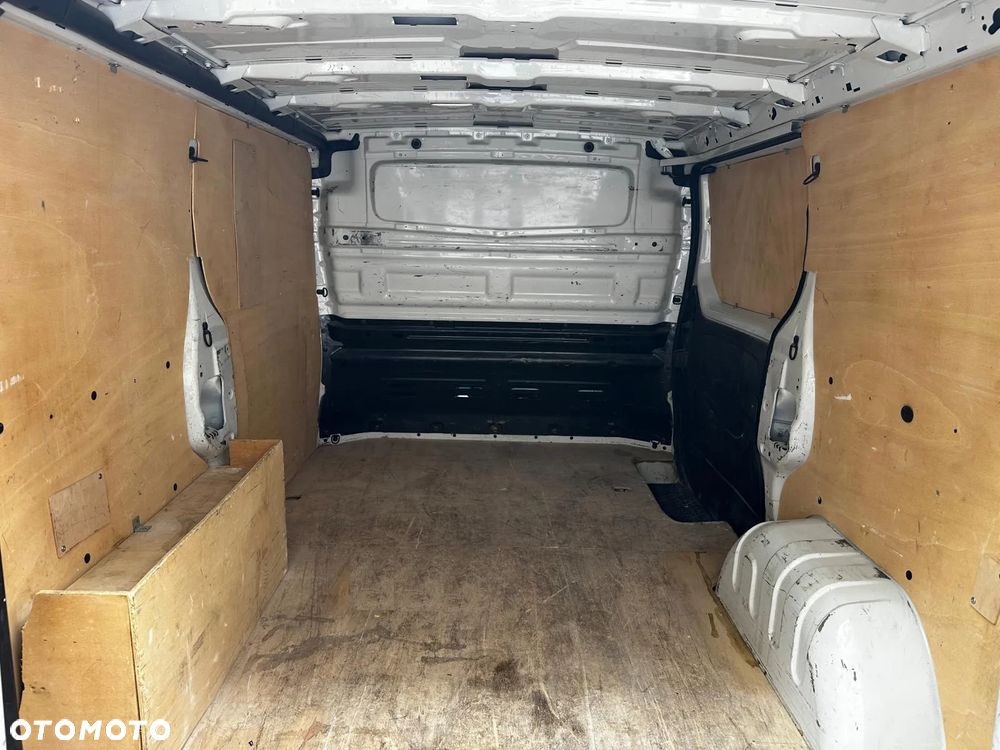 Opel Vivaro - 9
