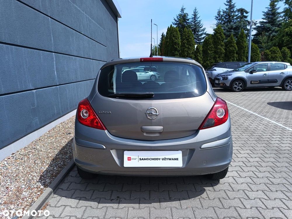 Opel Corsa - 8