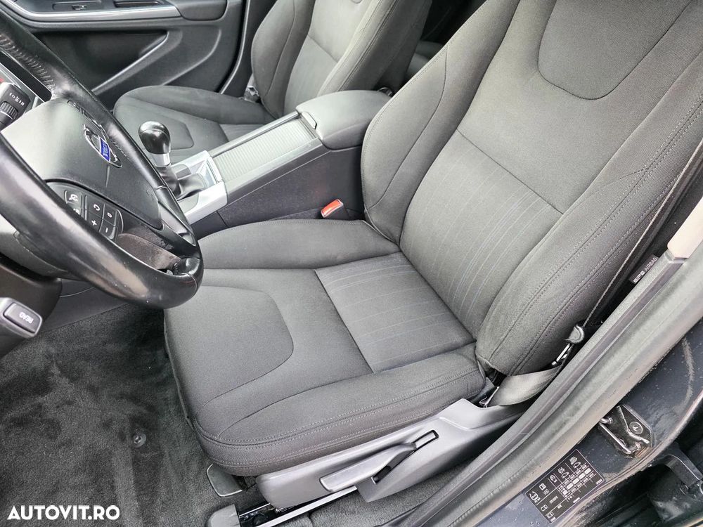 Volvo V60 DRIVe Kinetic - 13