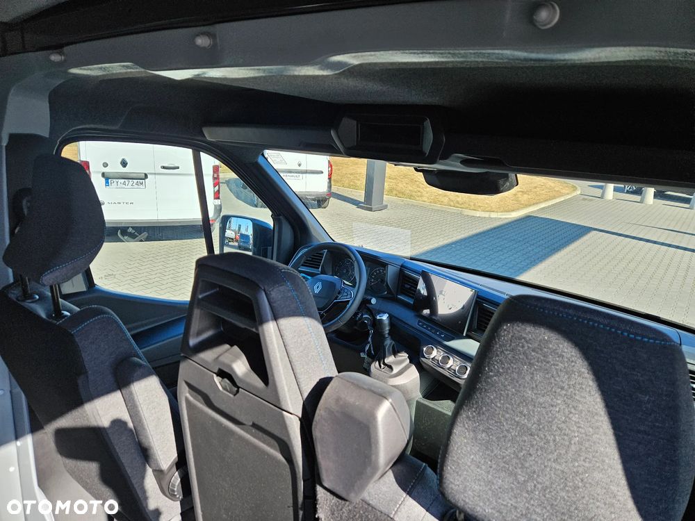 Renault nowy Master brygadówka Gruau L3H2 170KM - 14