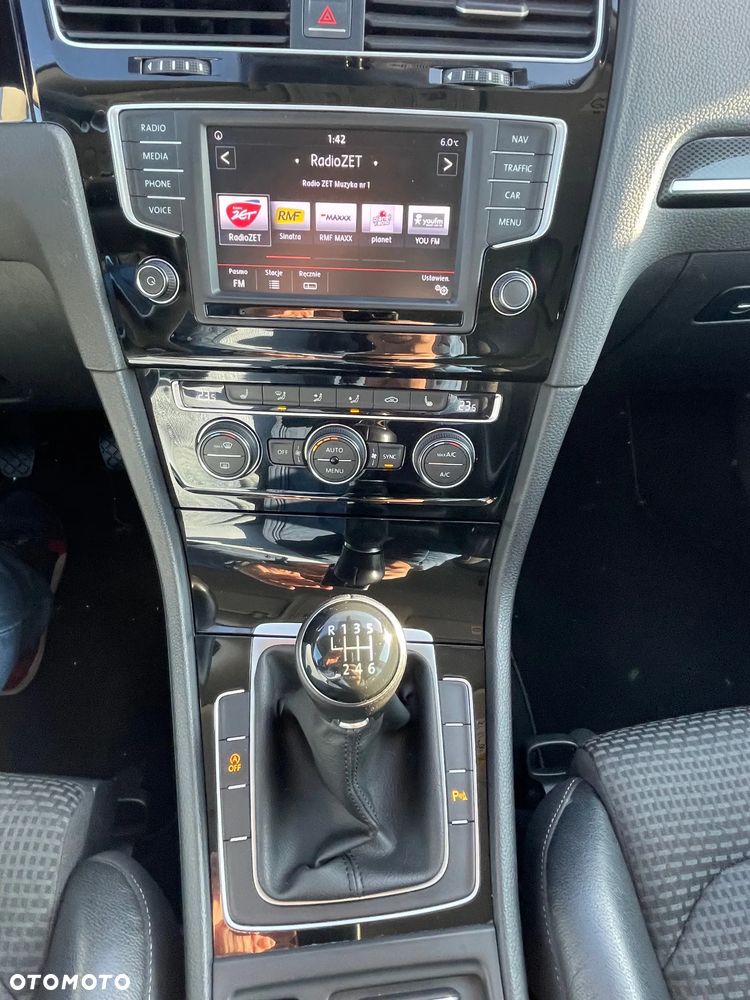 Volkswagen Golf Variant 1.5 TSI ACT (BlueMotion Technology) Highline - 24