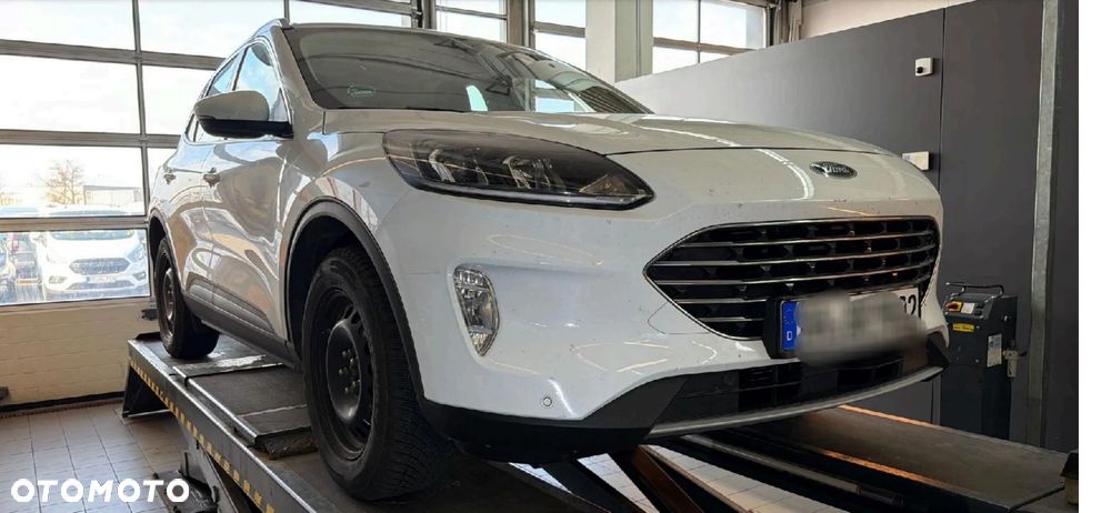 Ford Kuga 2.0 EcoBlue 4x4 TITANIUM - 1