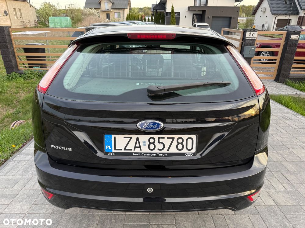 Ford Focus 1.6 16V Ghia - 7