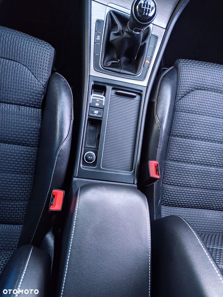Volkswagen Golf 1.4 TSI BlueMotion Technology Edition - 25