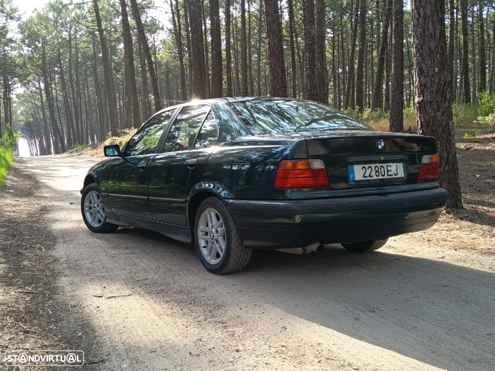 BMW 318 iS - 3
