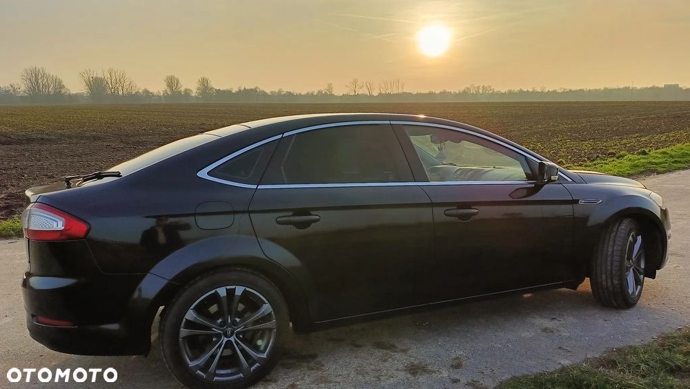 Ford Mondeo 1.8 TDCi Trend - 21
