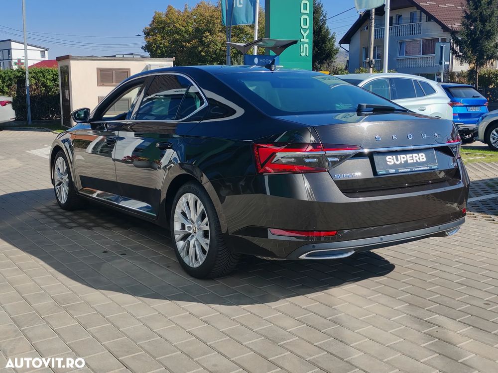 Skoda Superb 2.0 TDI DSG Laurin & Klement - 9