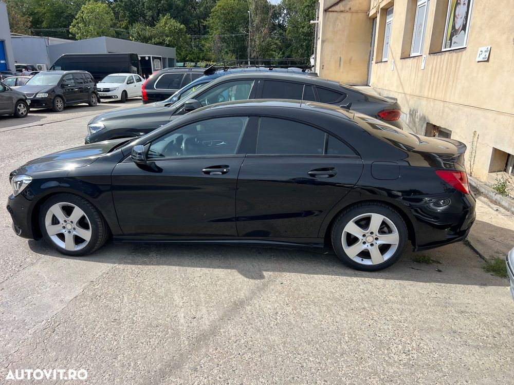 Mercedes-Benz CLA 250 7G-DCT Urban - 3