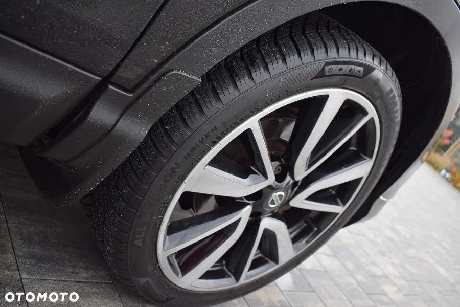 Nissan Qashqai 1.3 DIG-T TEKNA - 28