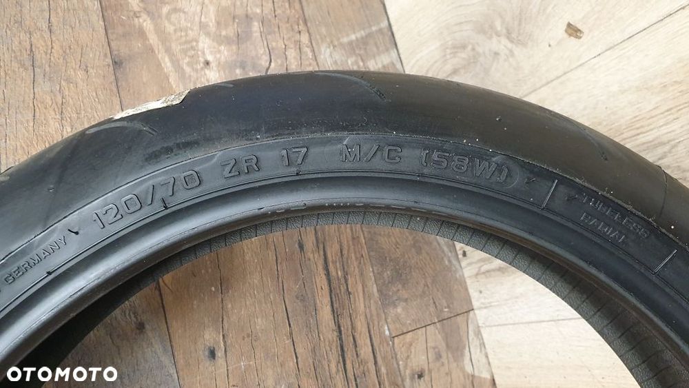 Opona 120/70ZR17 Metzeler Racetec Interact - 2