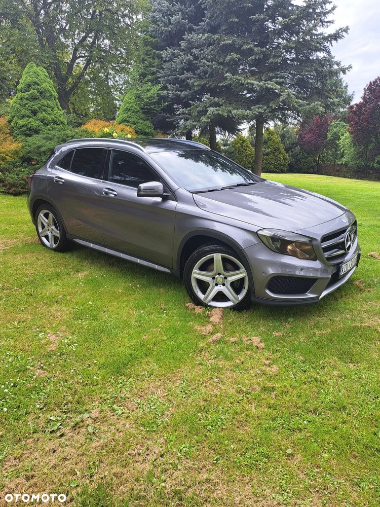 Mercedes-Benz GLA 250 4Matic 7G-DCT AMG Line - 8