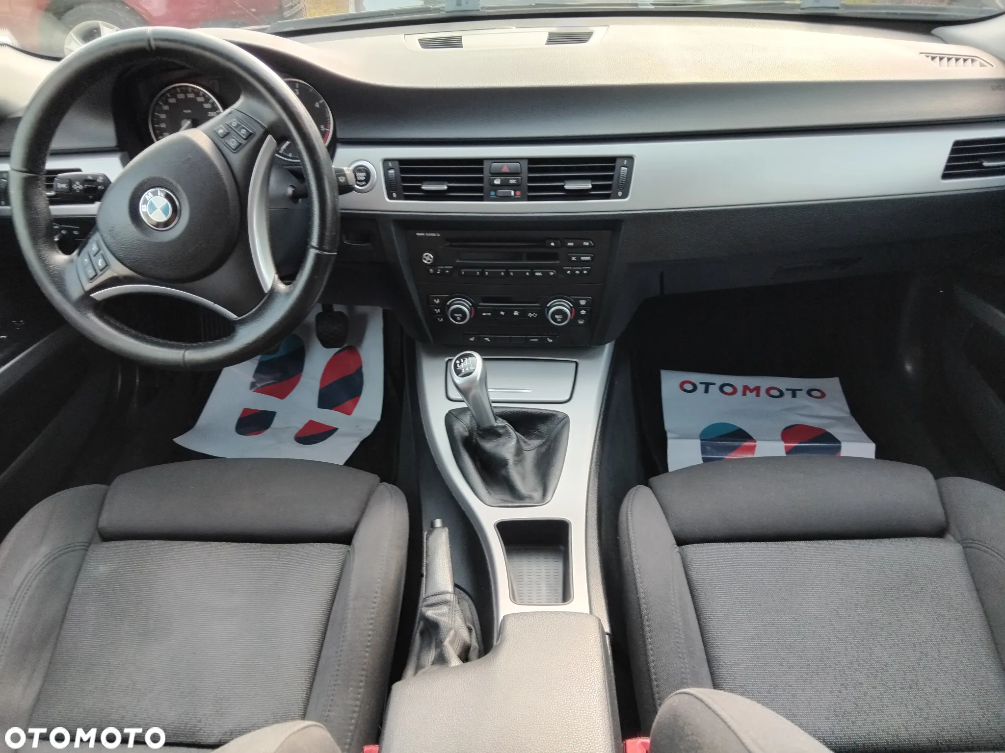 BMW Seria 3 318d - 13
