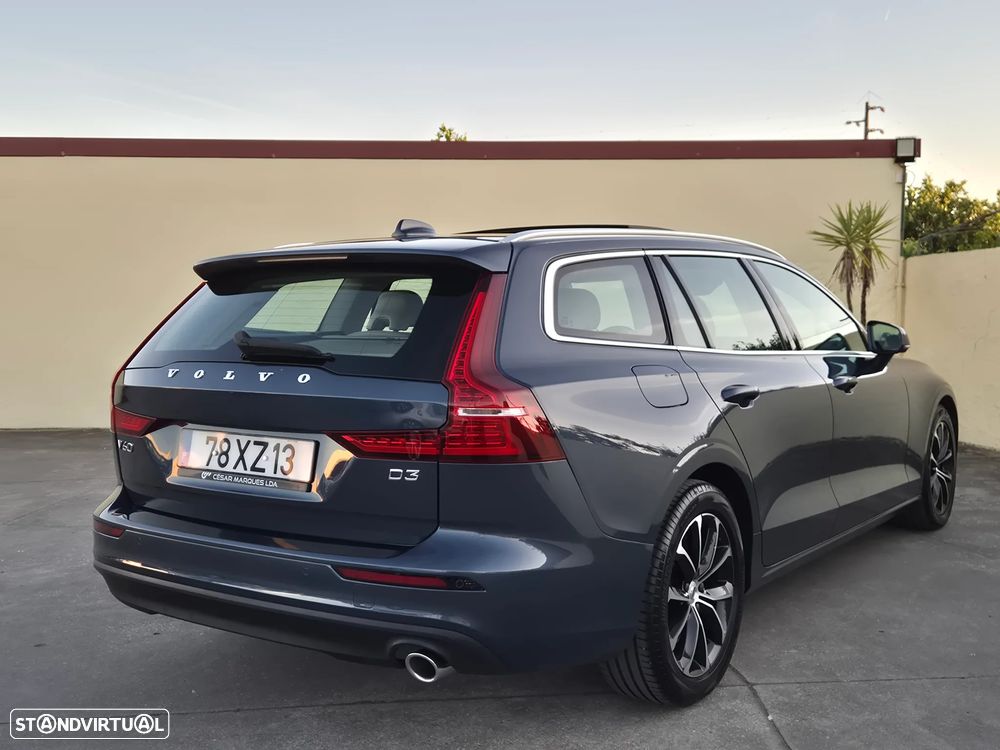 Volvo V60 2.0 D3 Momentum Plus - 18