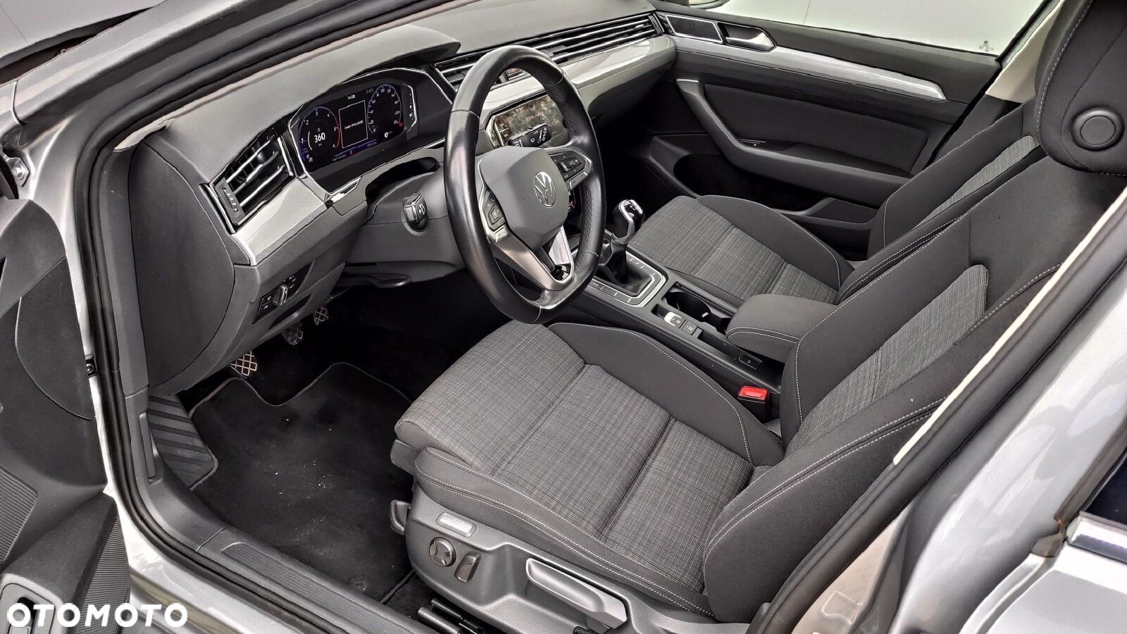 Volkswagen Passat - 9