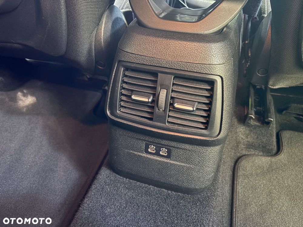 BMW Seria 2 218d GT Advantage - 32