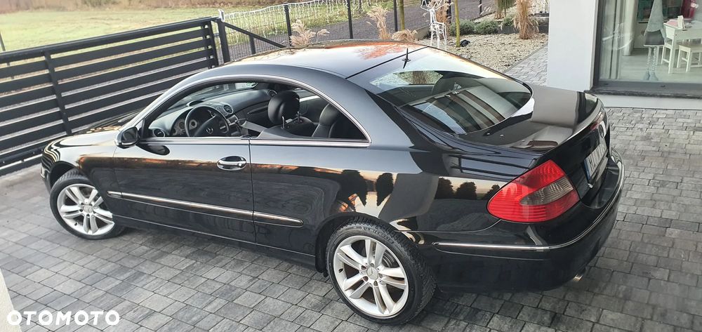 Mercedes-Benz CLK - 4