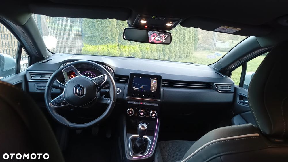 Renault Clio TCe 100 INTENS - 28