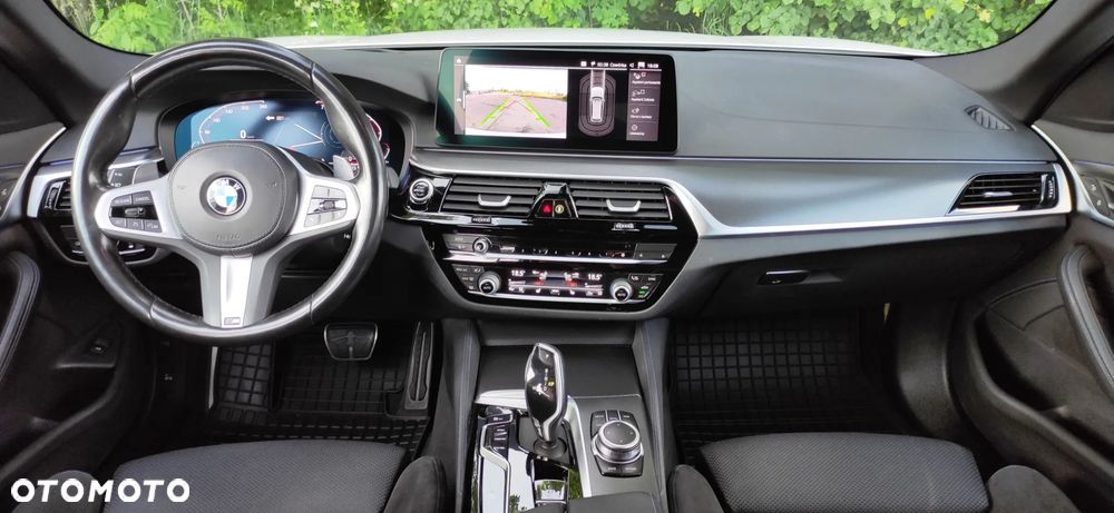 BMW Seria 5 530i mHEV M Sport sport - 9