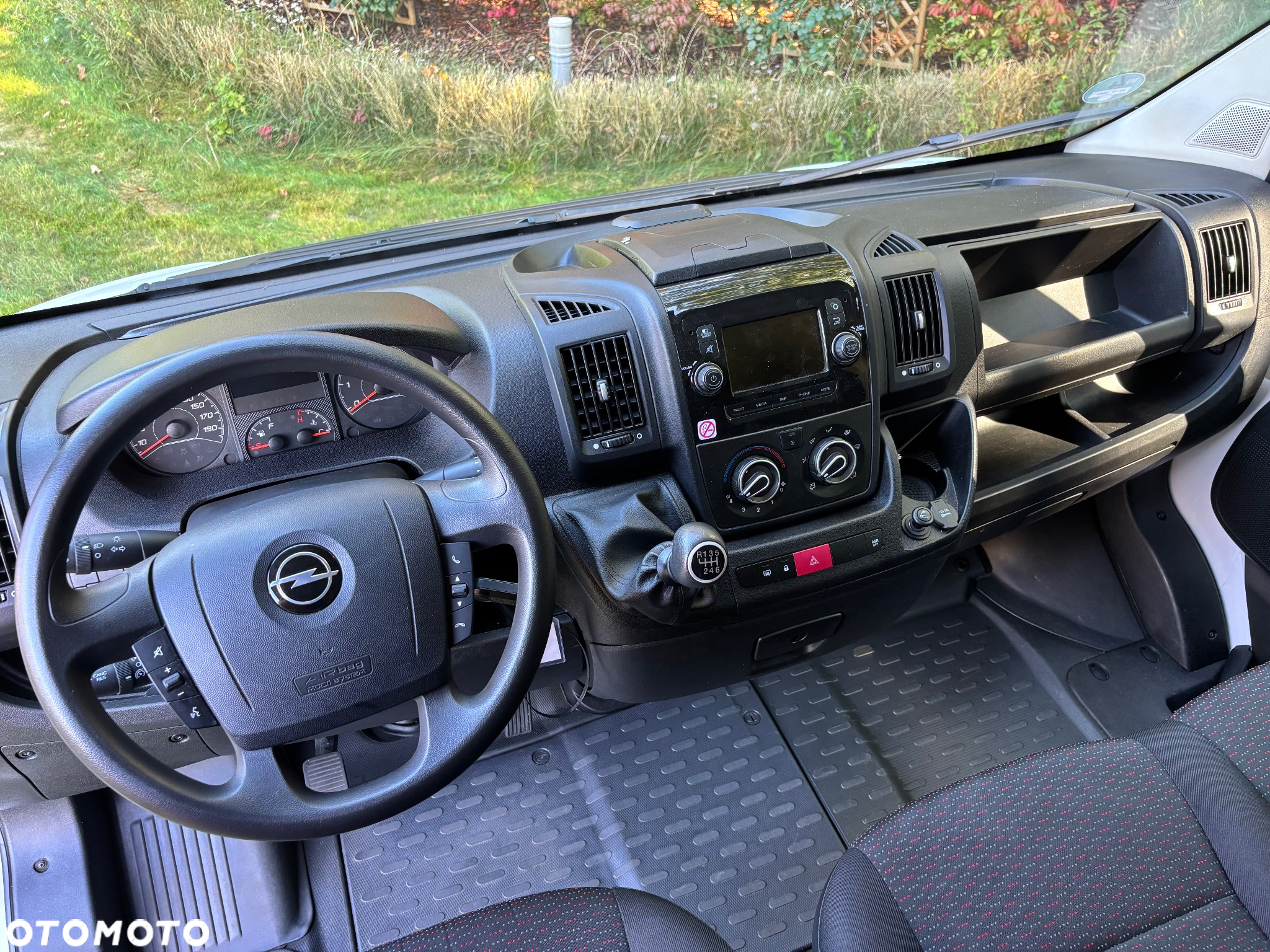 Opel Movano - 8
