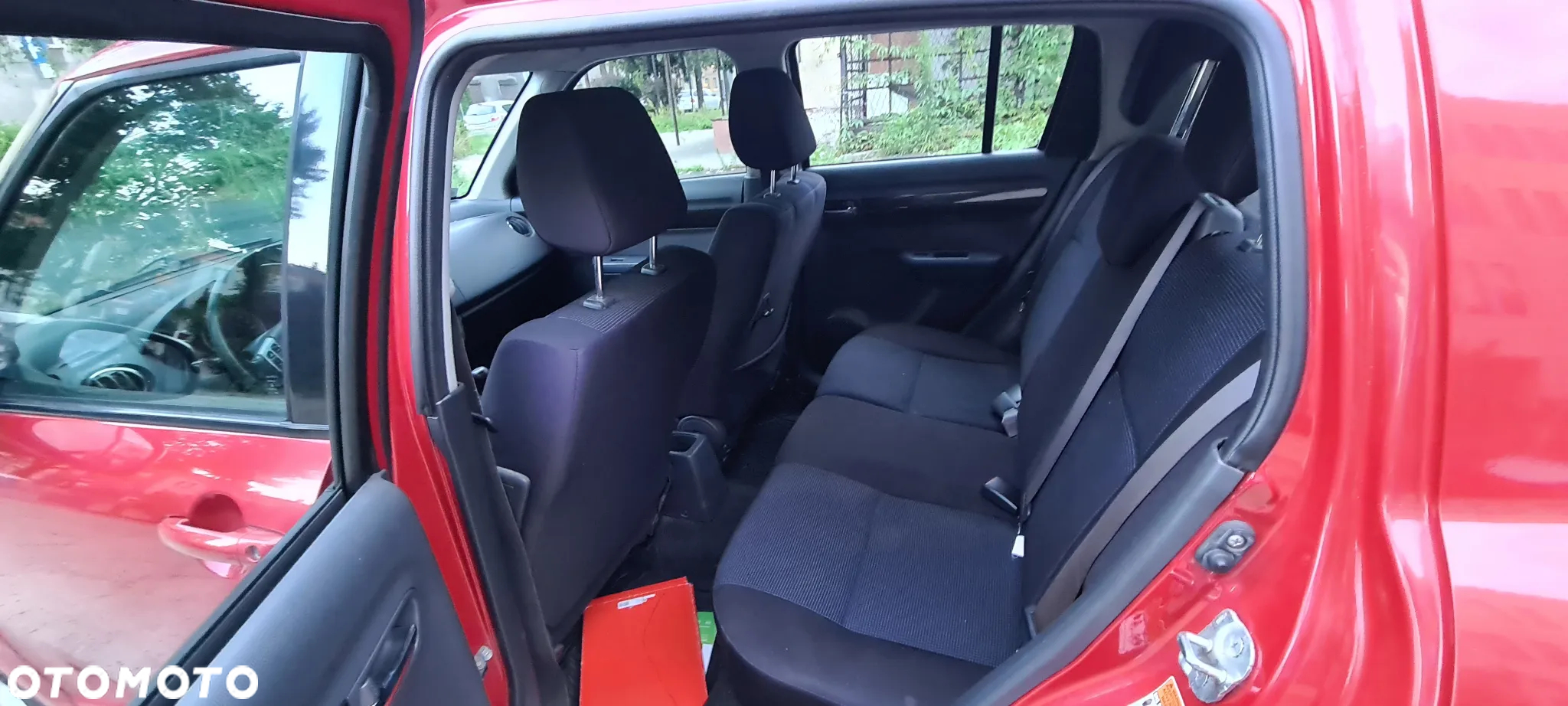 Suzuki Swift - 8