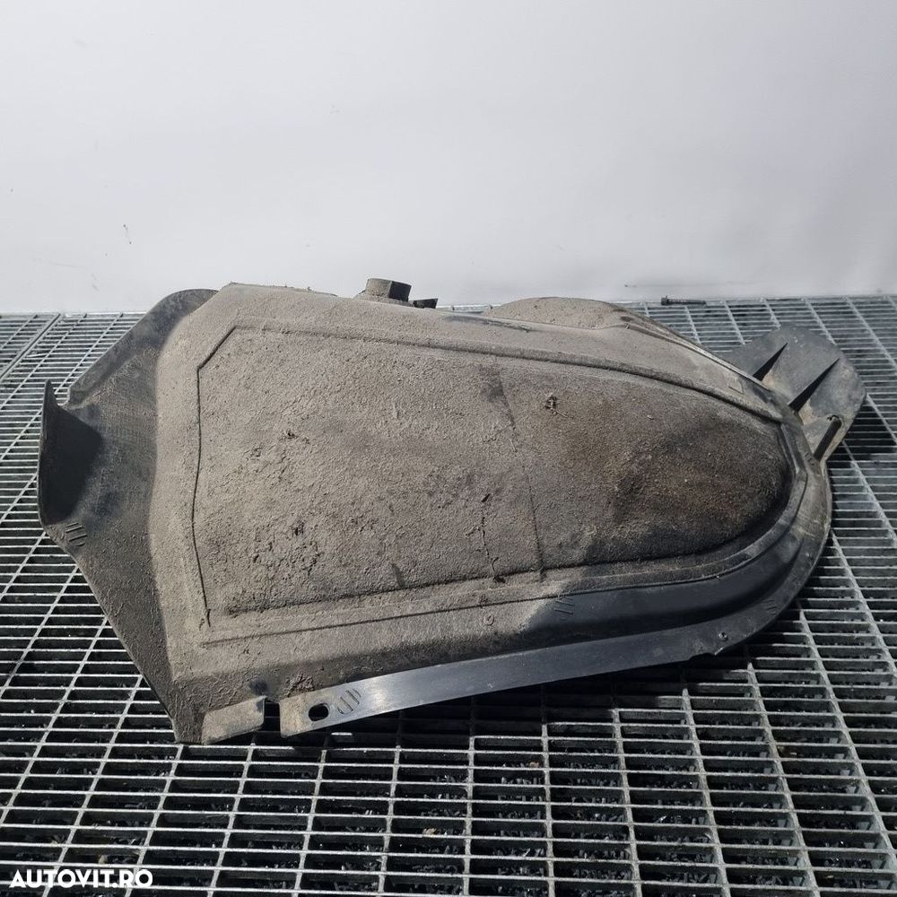 Carenaj stanga spate Dacia Duster 2010 - 2013 SUV 4 Usi (1453) - 2