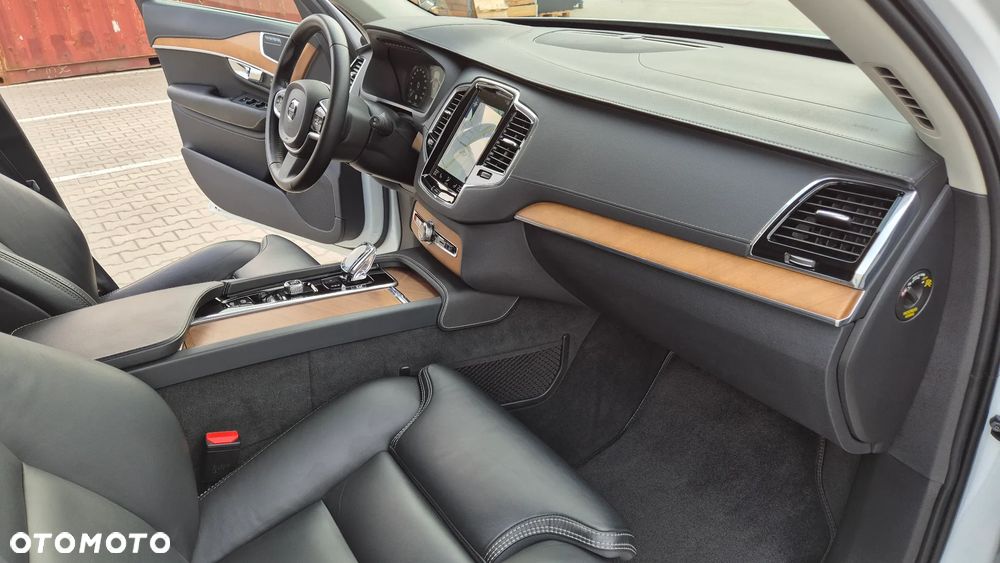 Volvo XC 90 T8 AWD Plug-In Hybrid Inscription 7os - 15