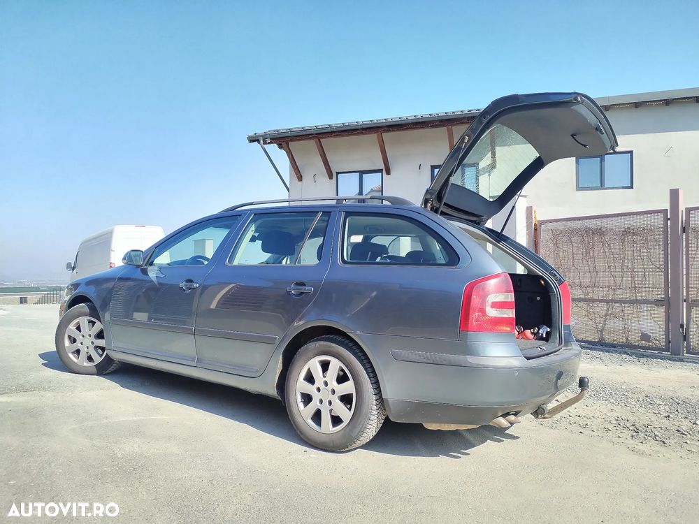 Skoda Octavia 2.0 TDI DPF Ambiente - 1