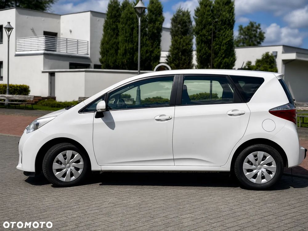 Toyota Verso S 1.4 D-4D Premium - 4