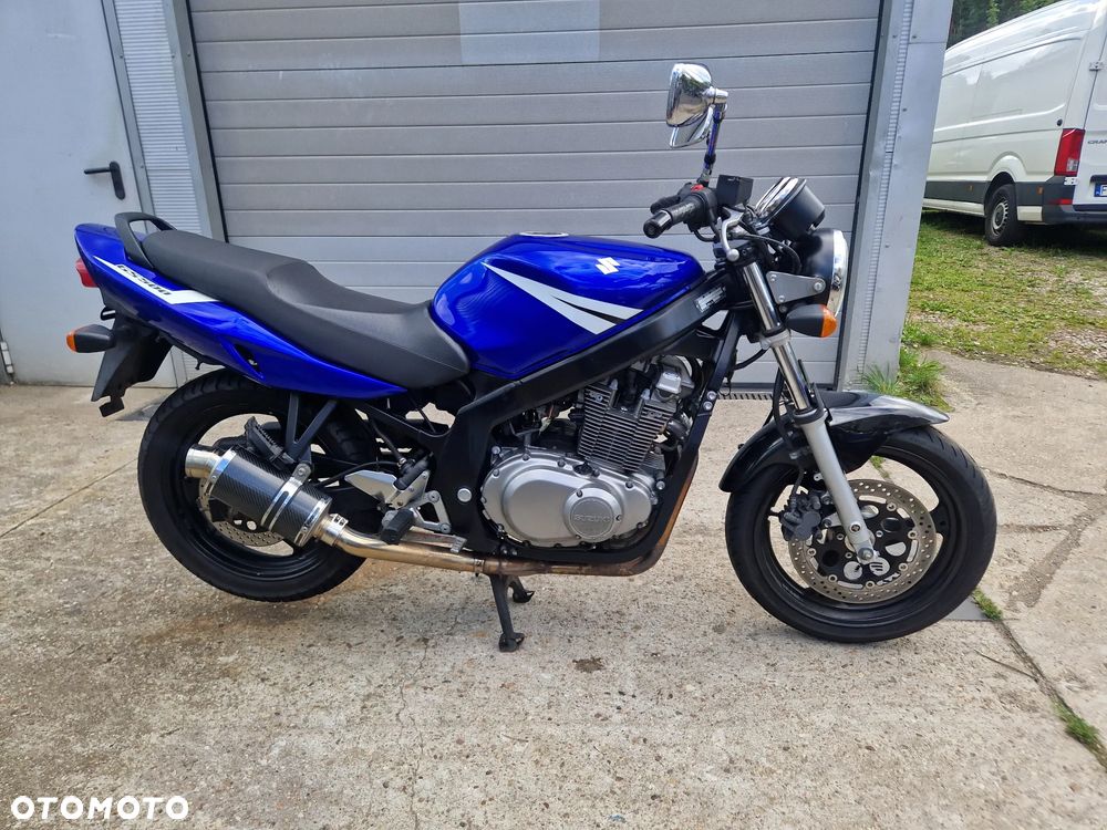 Suzuki GS