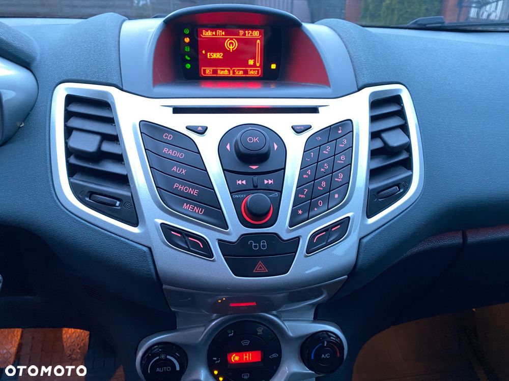 Ford Fiesta 1.25 Titanium - 12