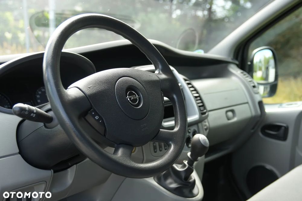 Opel Vivaro - 27