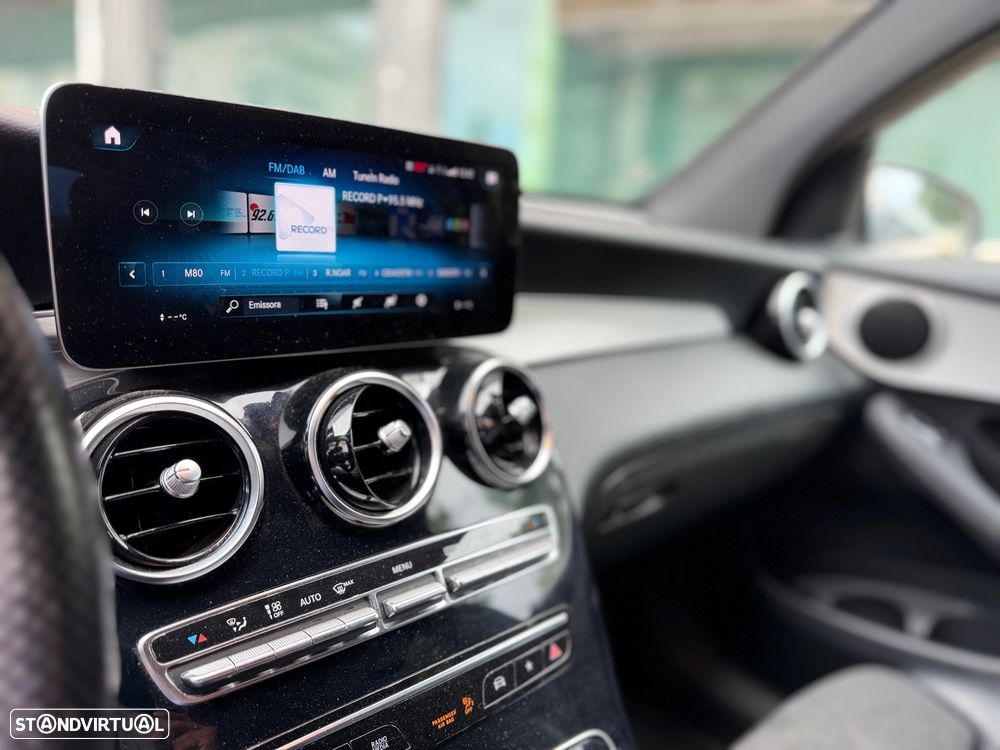 Mercedes-Benz GLC 220 d 4Matic 9G-TRONIC AMG Line - 11