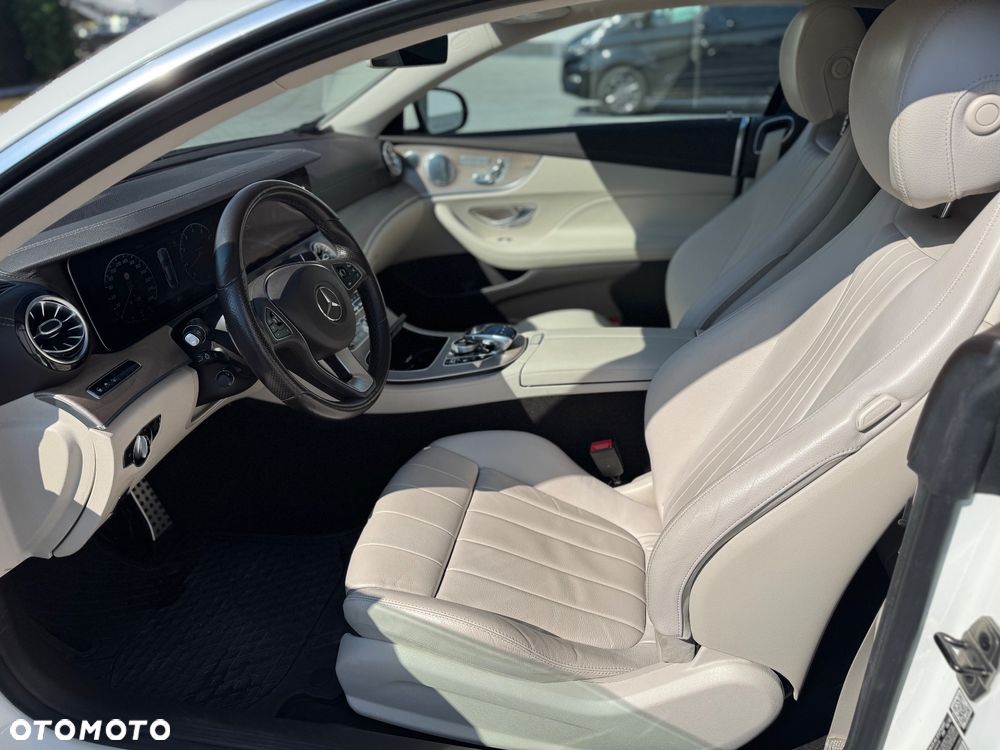 Mercedes-Benz Klasa E 400 4Matic 9G-TRONIC AMG Line - 30