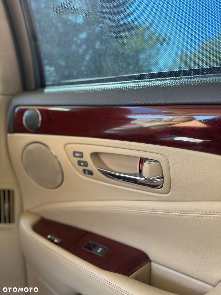 Lexus LS 460 Superior - 19