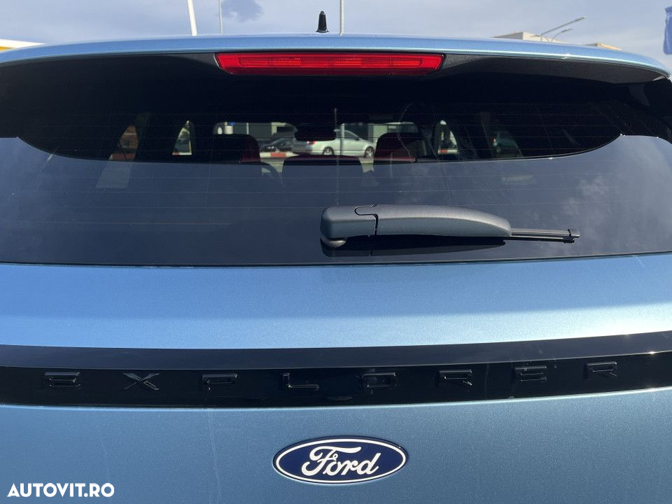 Ford Explorer - 10