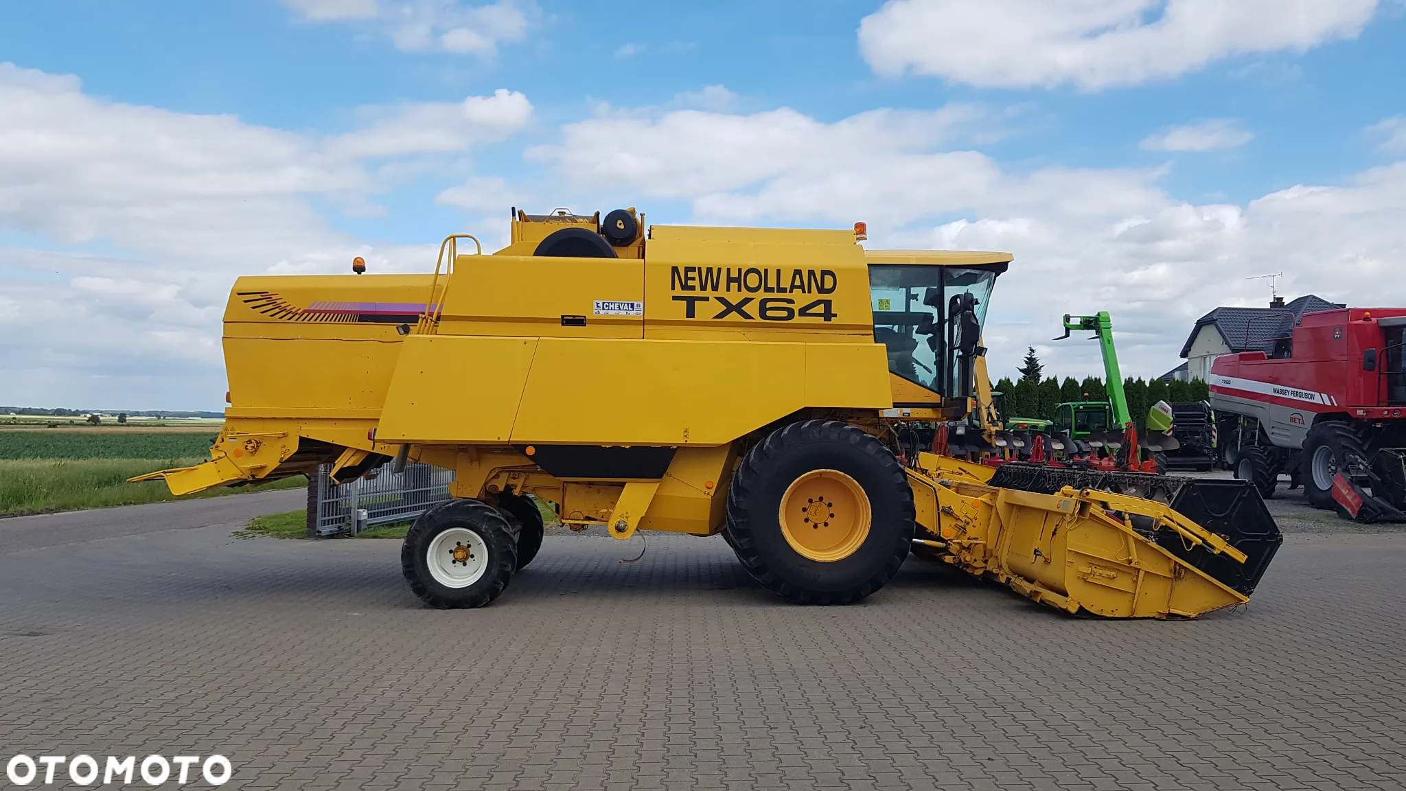 New Holland TX 64 PLUS 2001R - 21