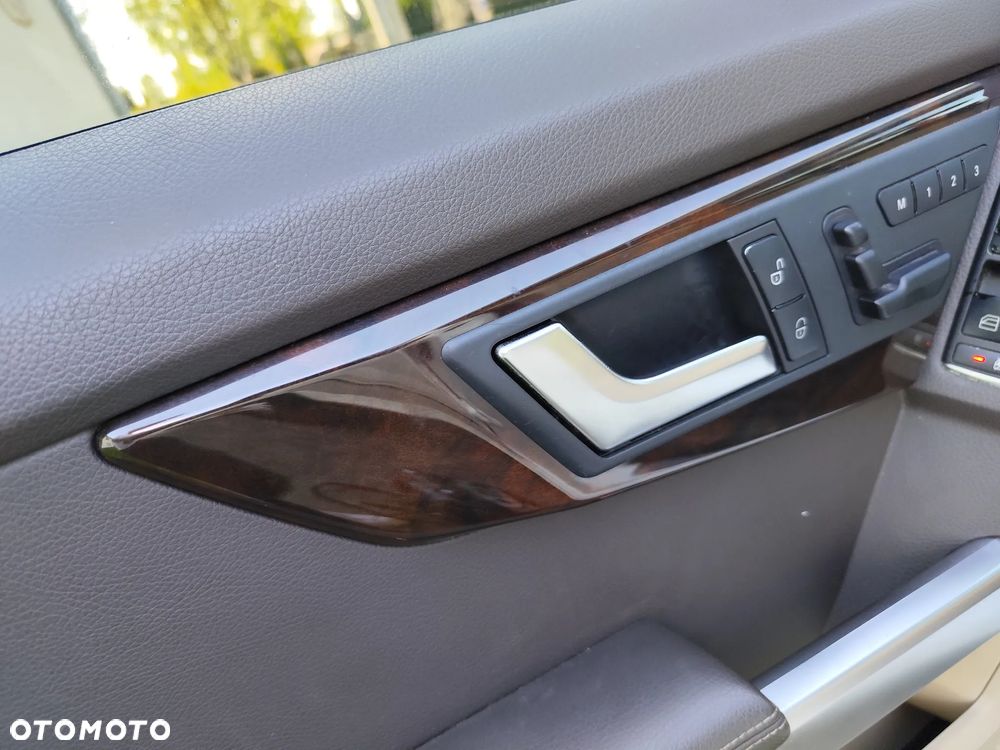 Mercedes-Benz GLK 350 4Matic (BlueEFFICIENCY) 7G-TRONIC - 32