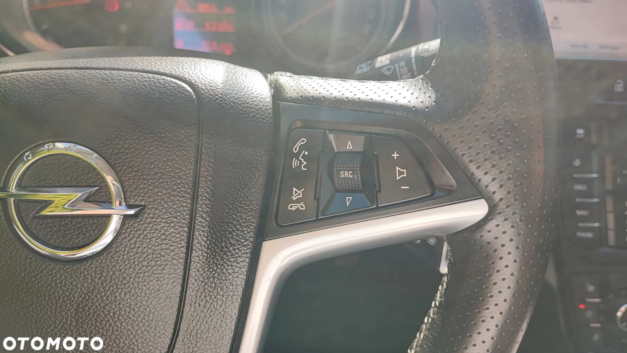 Opel Astra GTC 1.4 Turbo - 26