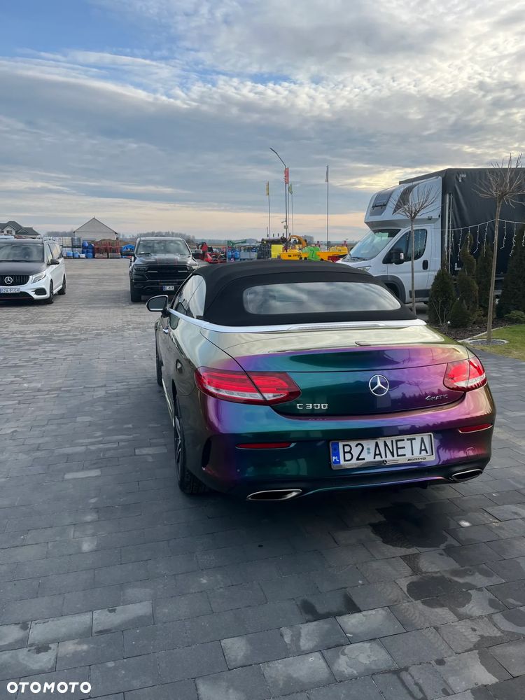 Mercedes-Benz Klasa C 300 9G-TRONIC AMG Line - 8