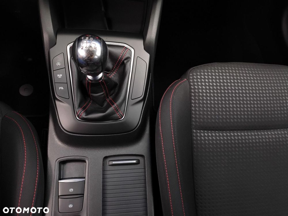 Ford Focus - 25