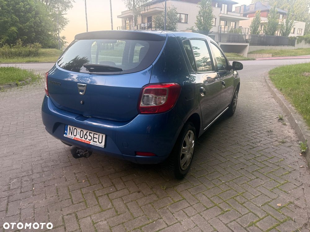 Dacia Sandero 1.2 16V 75 Laureate - 4