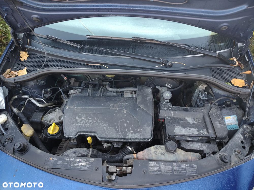 Renault Clio 1.2 16V Authentique - 10